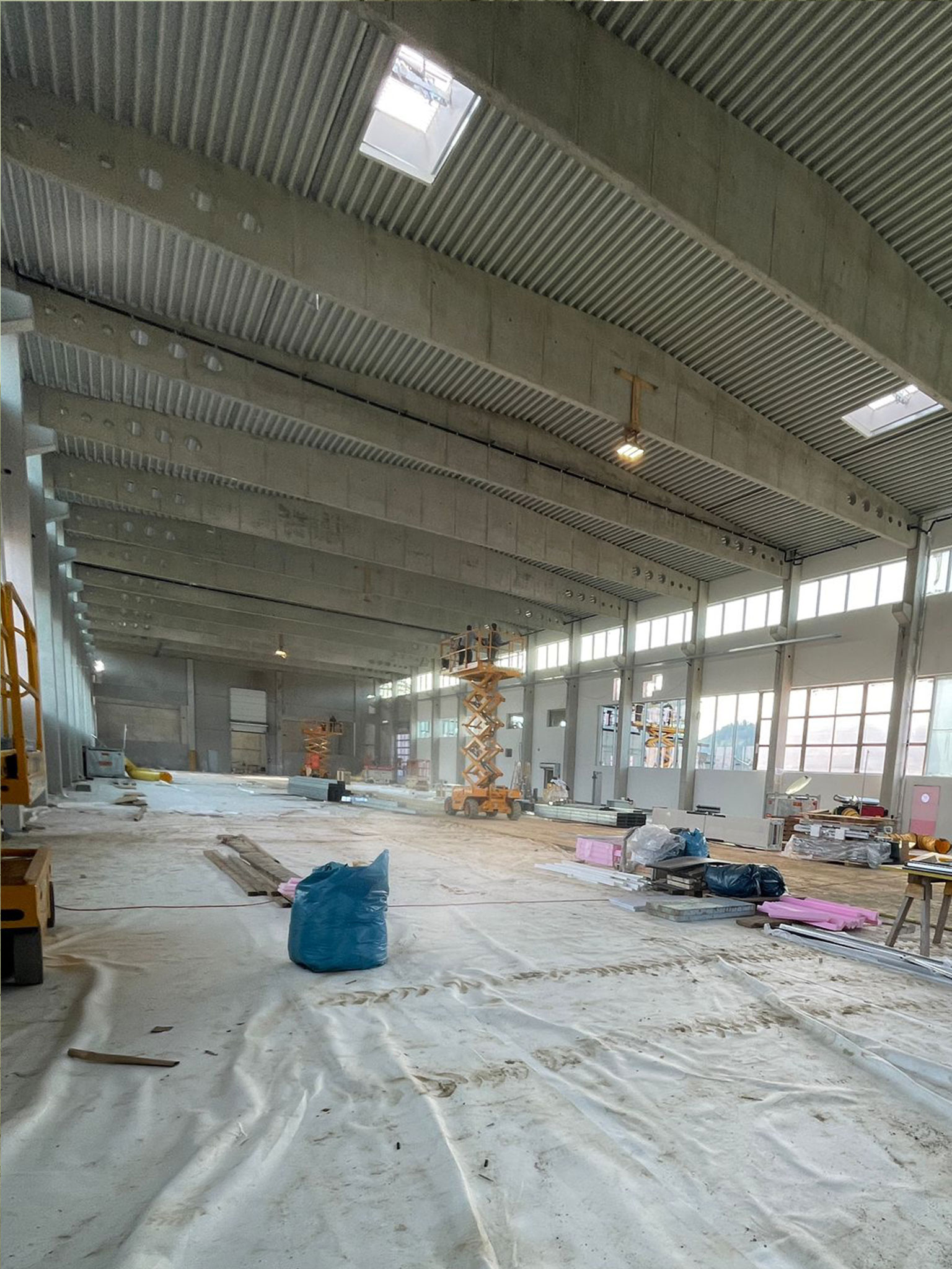 Malerarbeiten beim Neubau der Betriebsanlage Kostmann Bau im Lavanttal